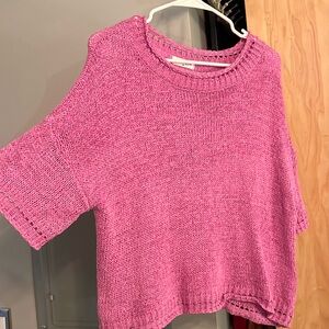 Vestique pink short sleeve sweater